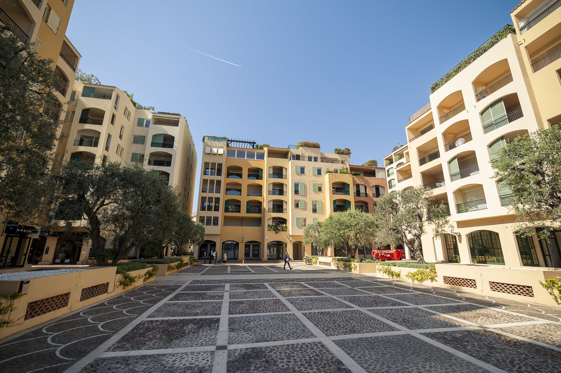 LOCAL COMMERCIAL BOTTICELLI : 1/5