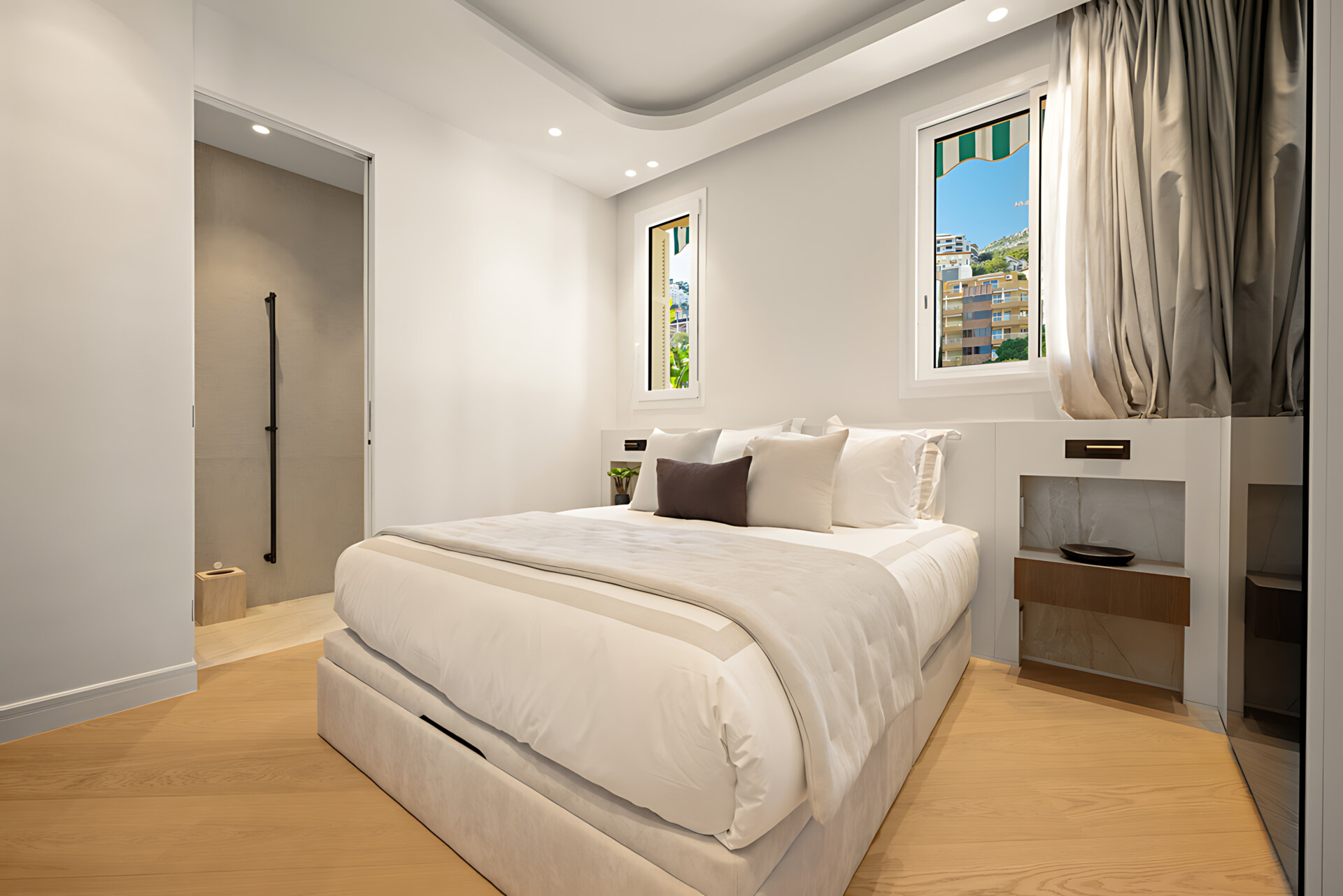 APPARTEMENT LA RADIEUSE : 8/9