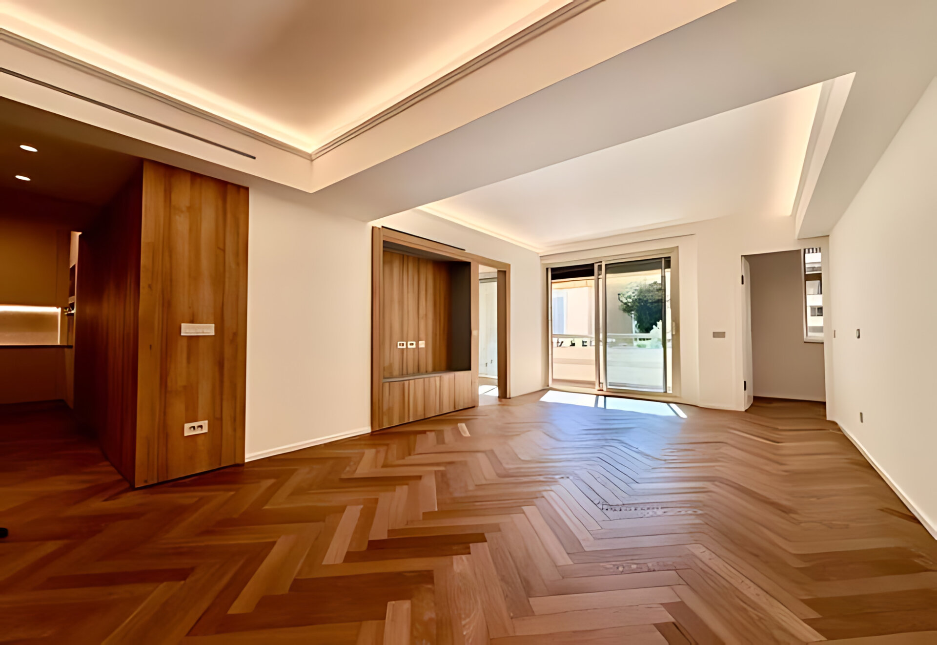 APPARTEMENT SUFFREN : 2/14