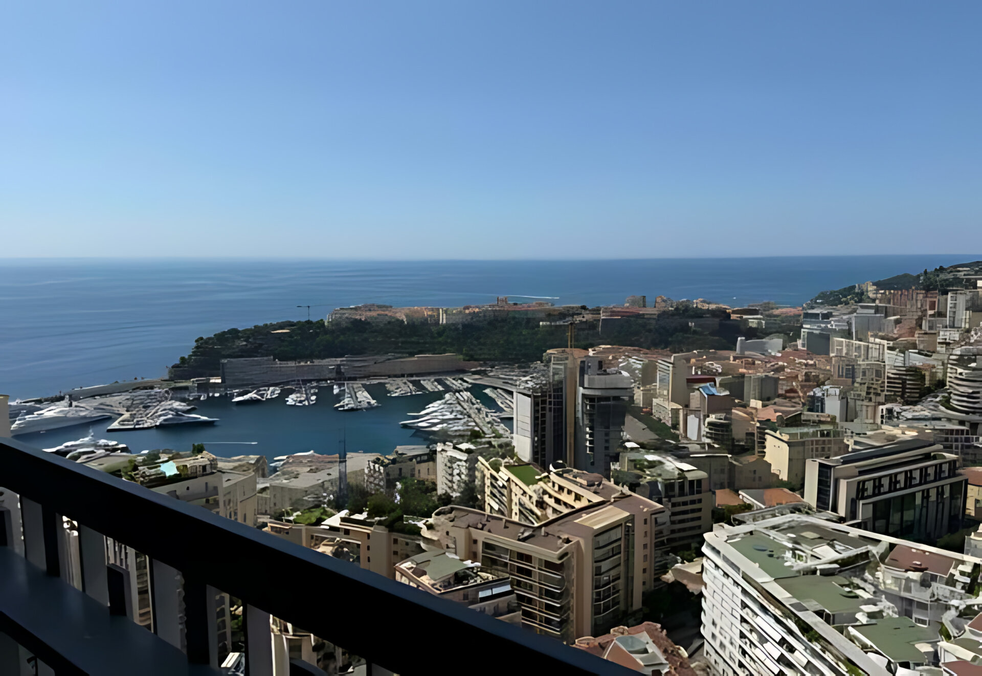 APARTMENT MILLEFIORI : 1/5