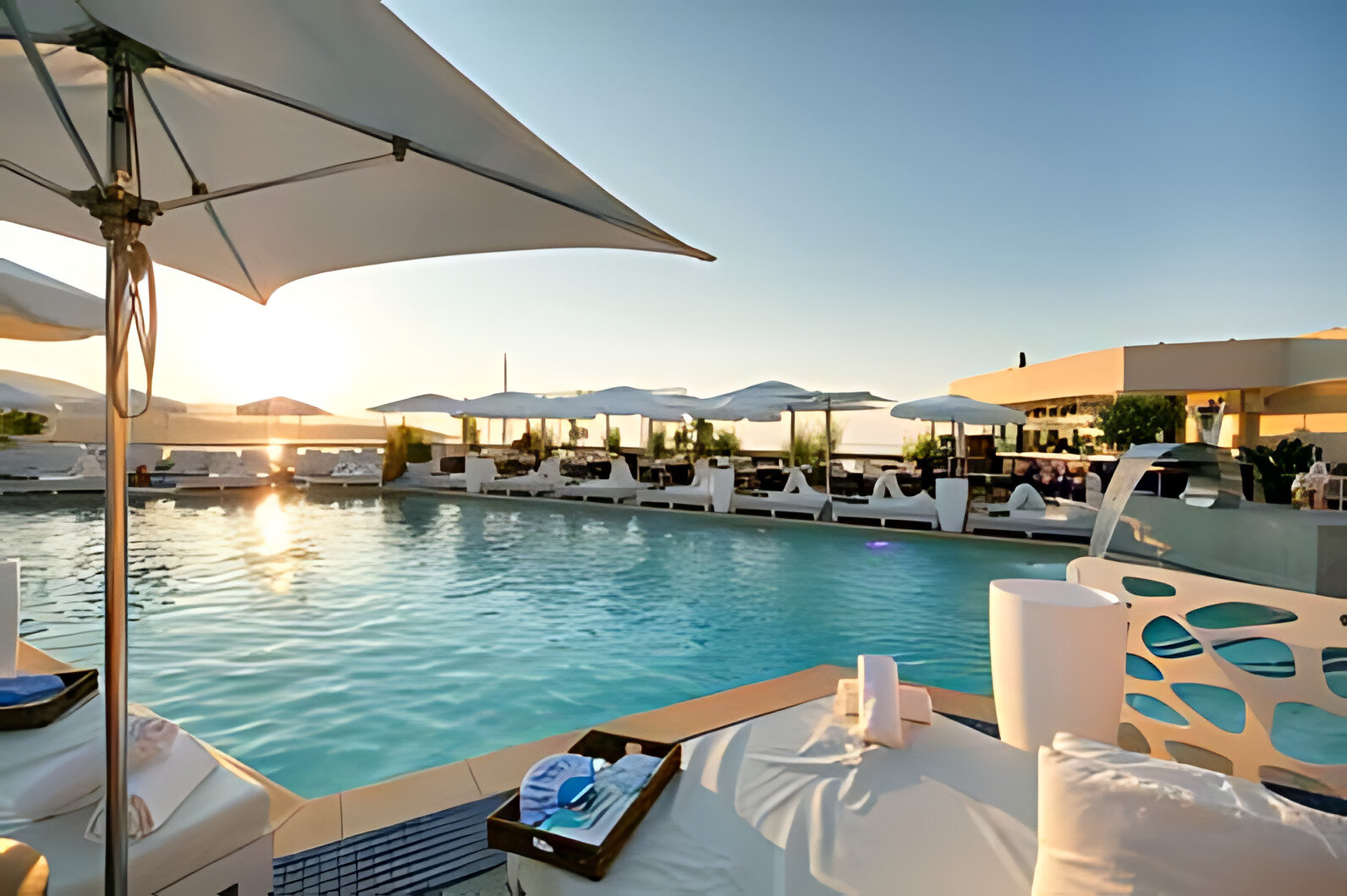 STUDIO FAIRMONT RESIDENCE : 1/1