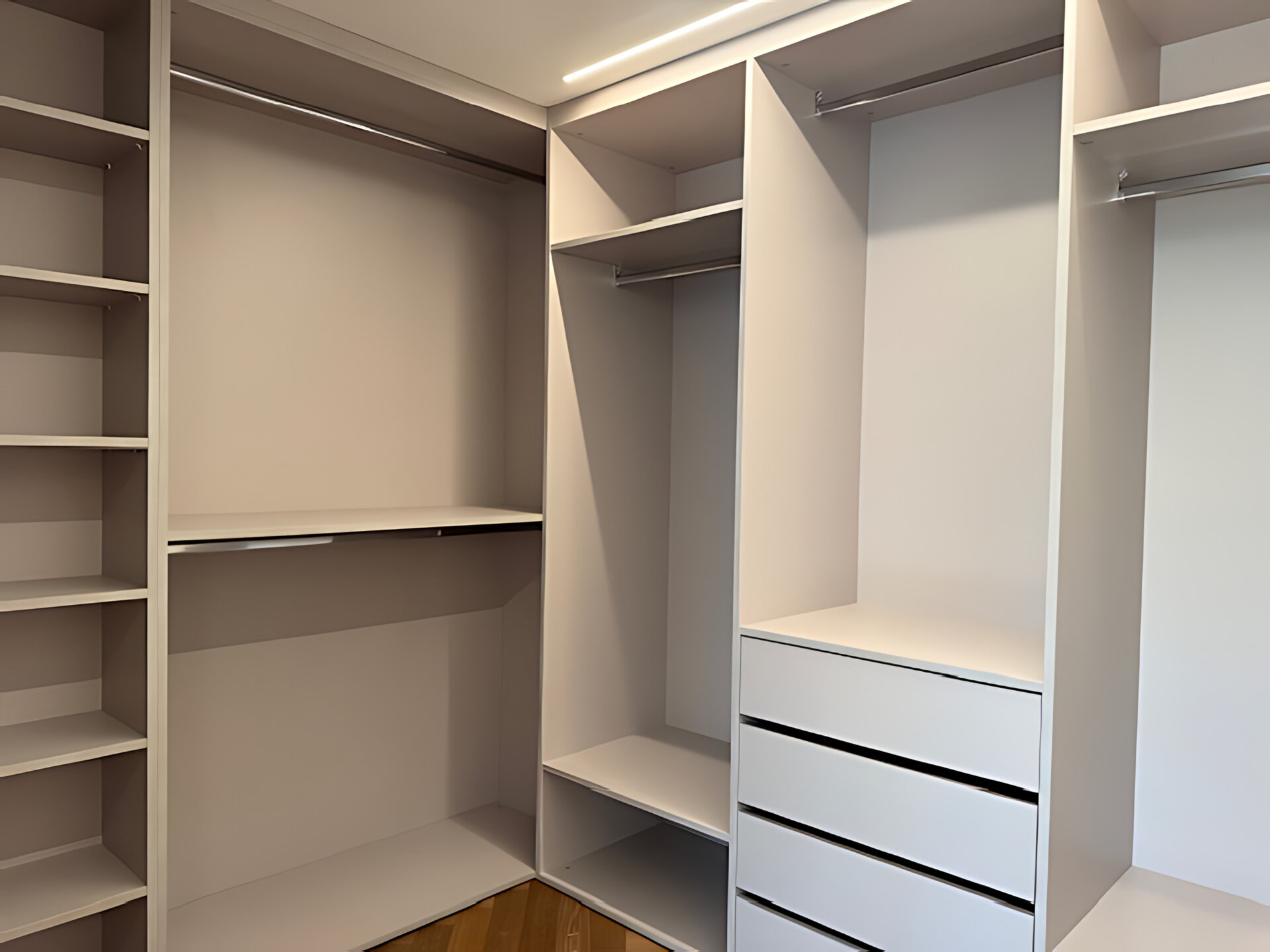 APPARTEMENT SUFFREN : 8/14