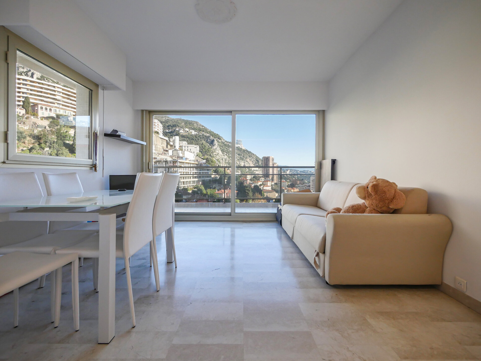 APARTMENT ANNONCIADE : 2/7